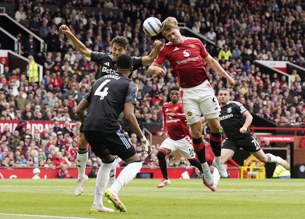 中超：山东泰山主场2-1逆转武汉三镇