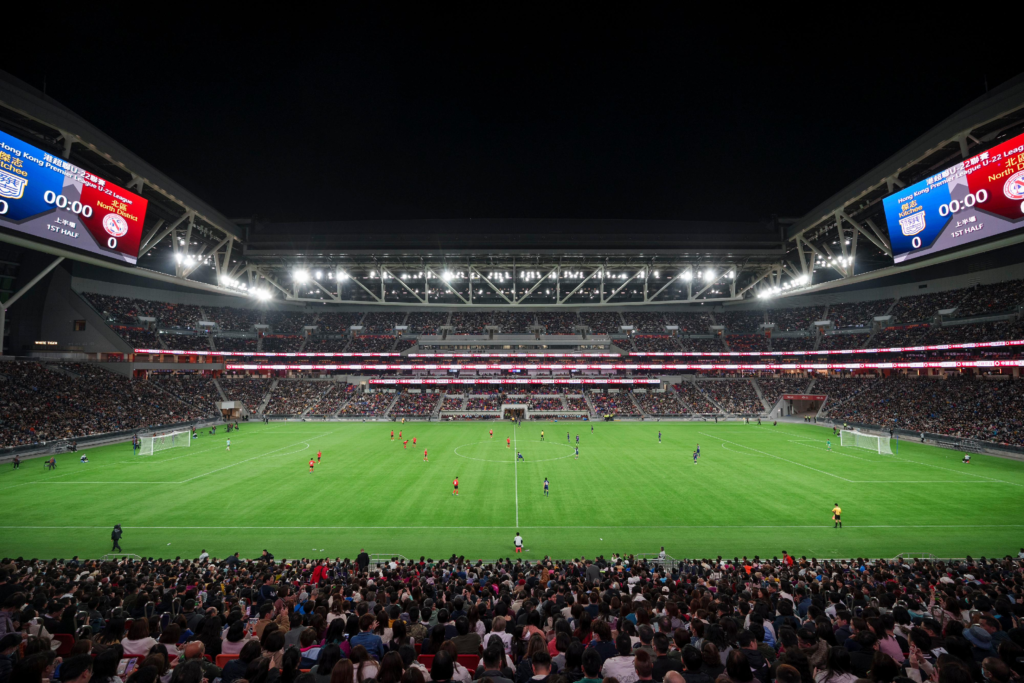 判决书：原北京人和球员陈某因多次受贿，判处有期徒刑一年半