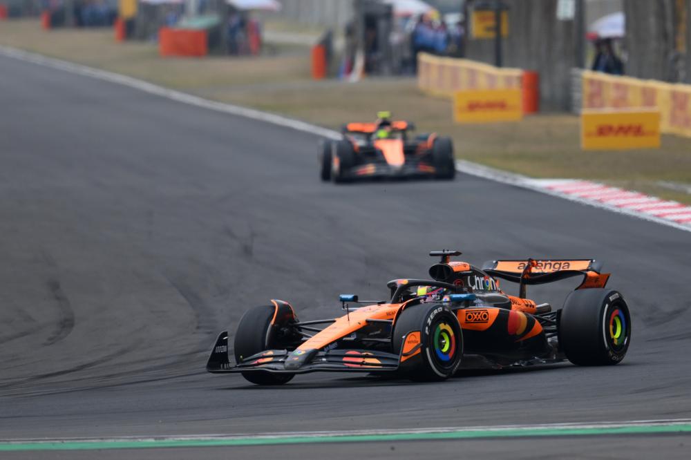 法兰克福1-1沃尔夫斯堡，岑特破门，巴舒亚伊点射绝平