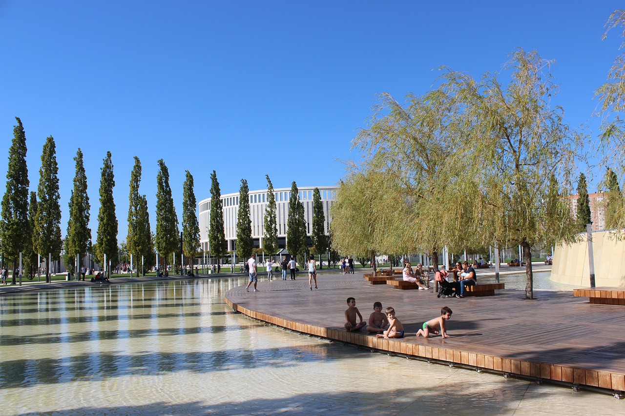 動無數人 動無數人